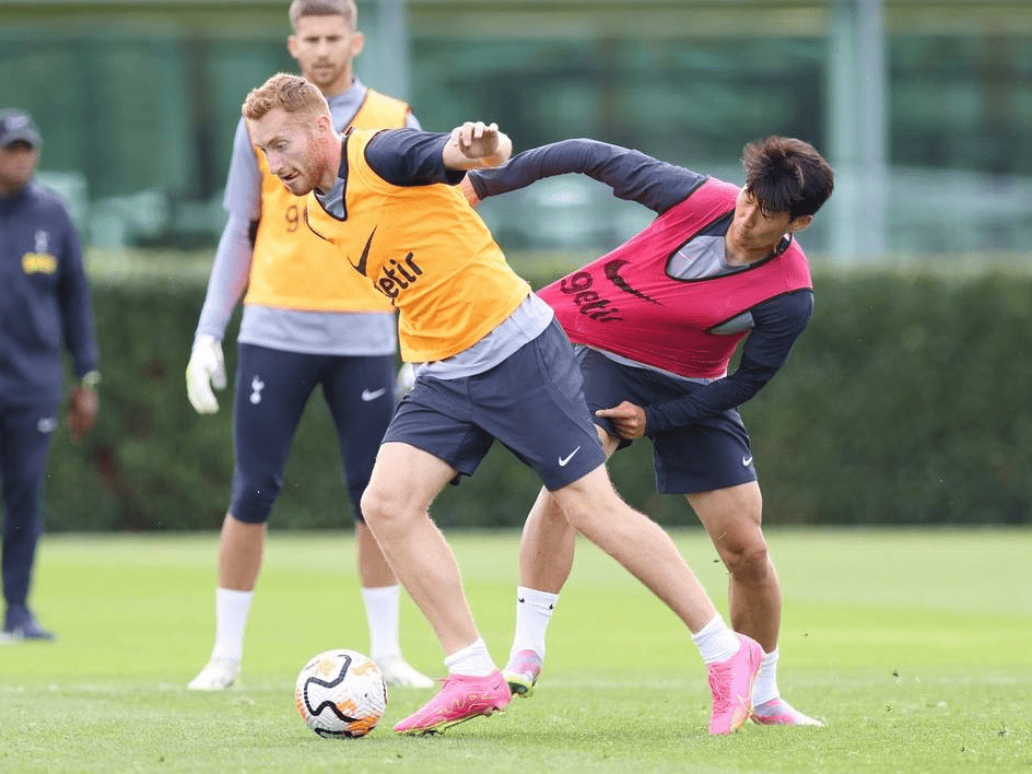 一日意甲最新动态：米兰双雄培养新人，迈尼昂无意加盟蓝黑军团