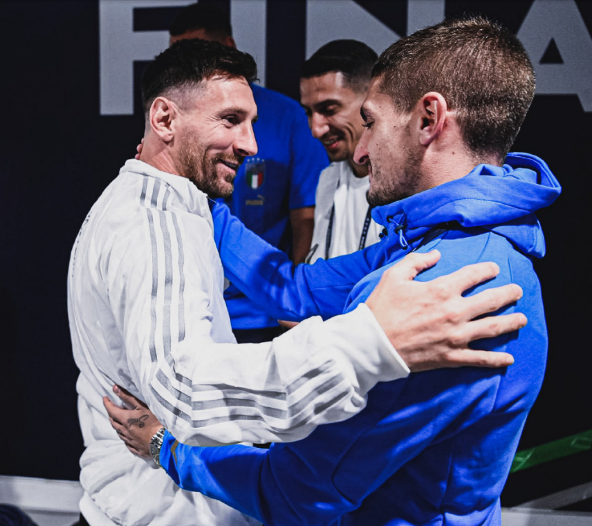 挑起进攻大旗！鲍威尔半场10中5得到16分2篮板1助攻