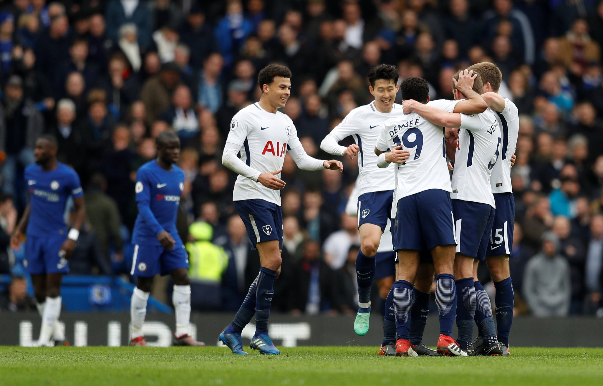 河南省委书记刘宁会见河南队将士，祝贺河南队勇夺足协杯亚军（河南省委书记刘宁会见河南队，祝贺球队夺得足协杯亚军）